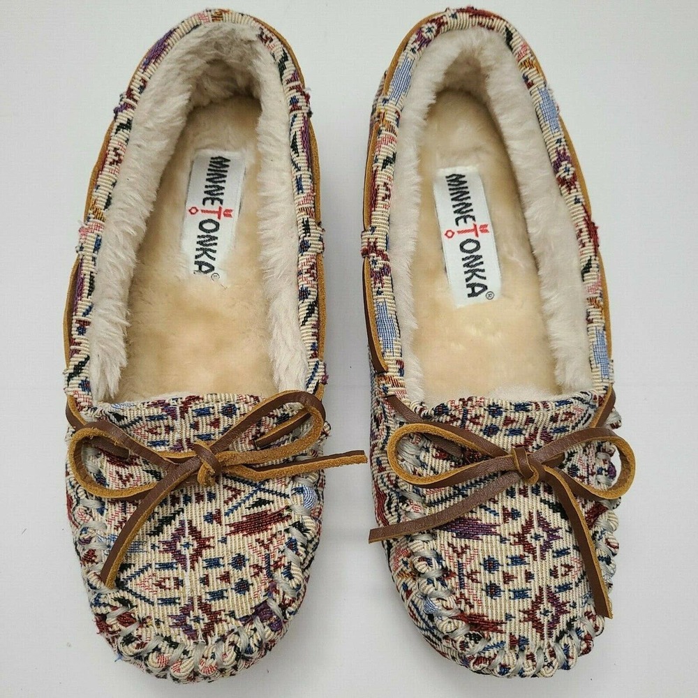 Minnetonka Fabric Britt Trapper Cream Needlepoint